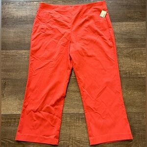 Maurices Pink Straight-Leg Pull-on Capris